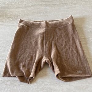 ALO Yoga Alolux High-Waist Me Time Short